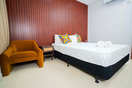 Standard Single Room with Private Shower, Pool View