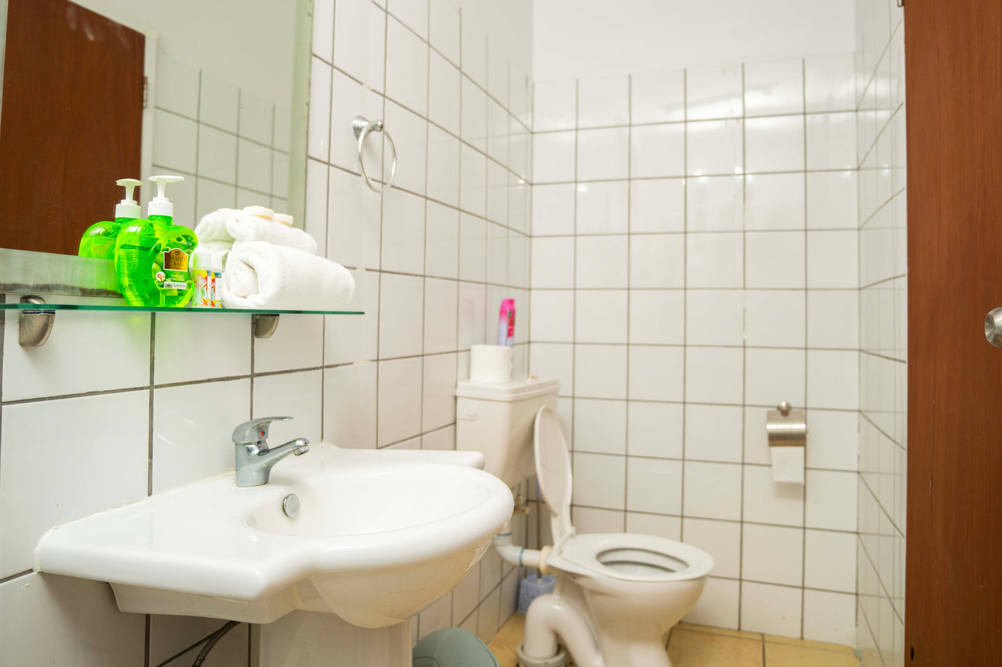 Standard Single Room with Private Shower, Pool View
