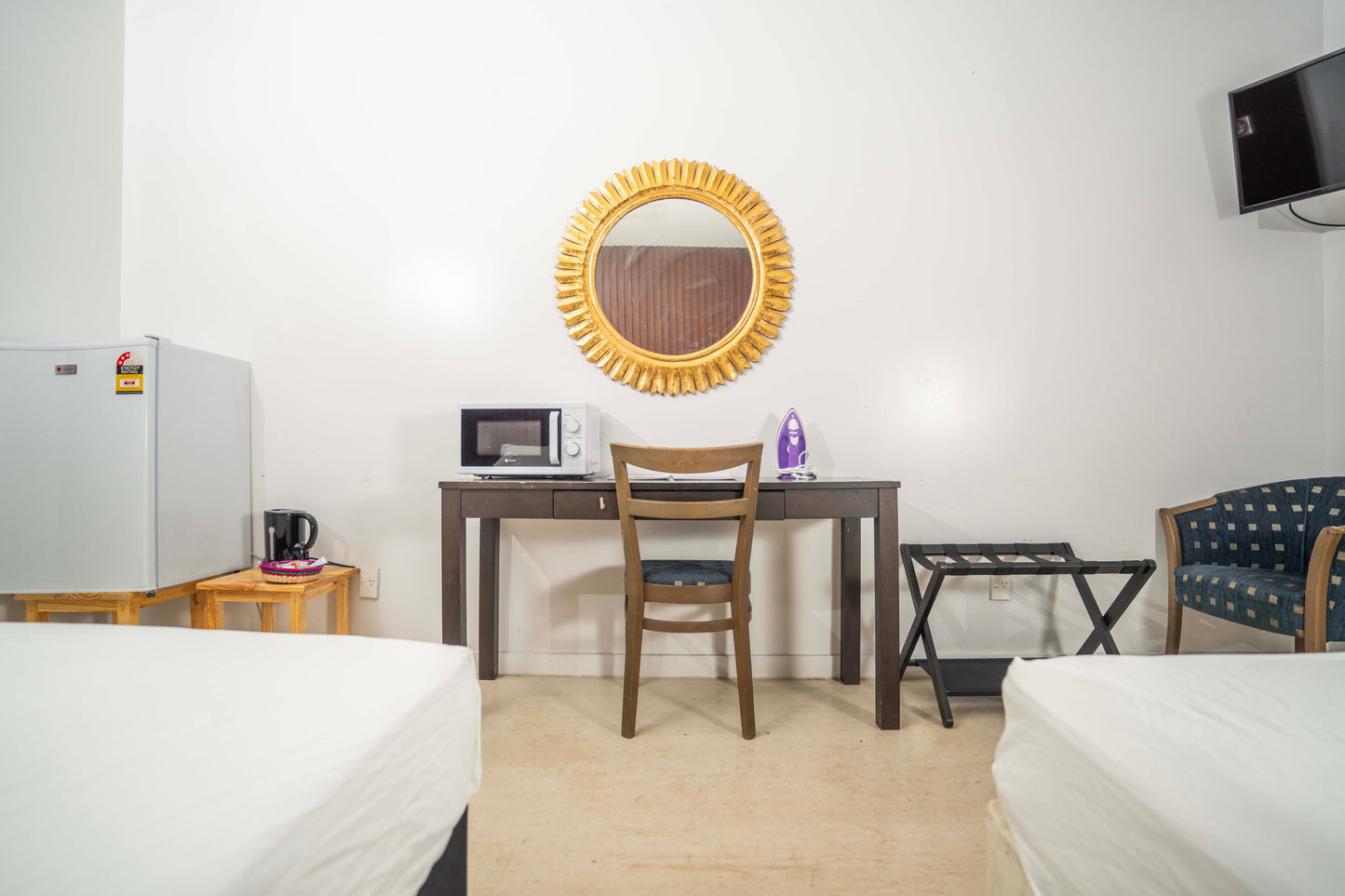 Deluxe Room with Private Bathroom, Pool View