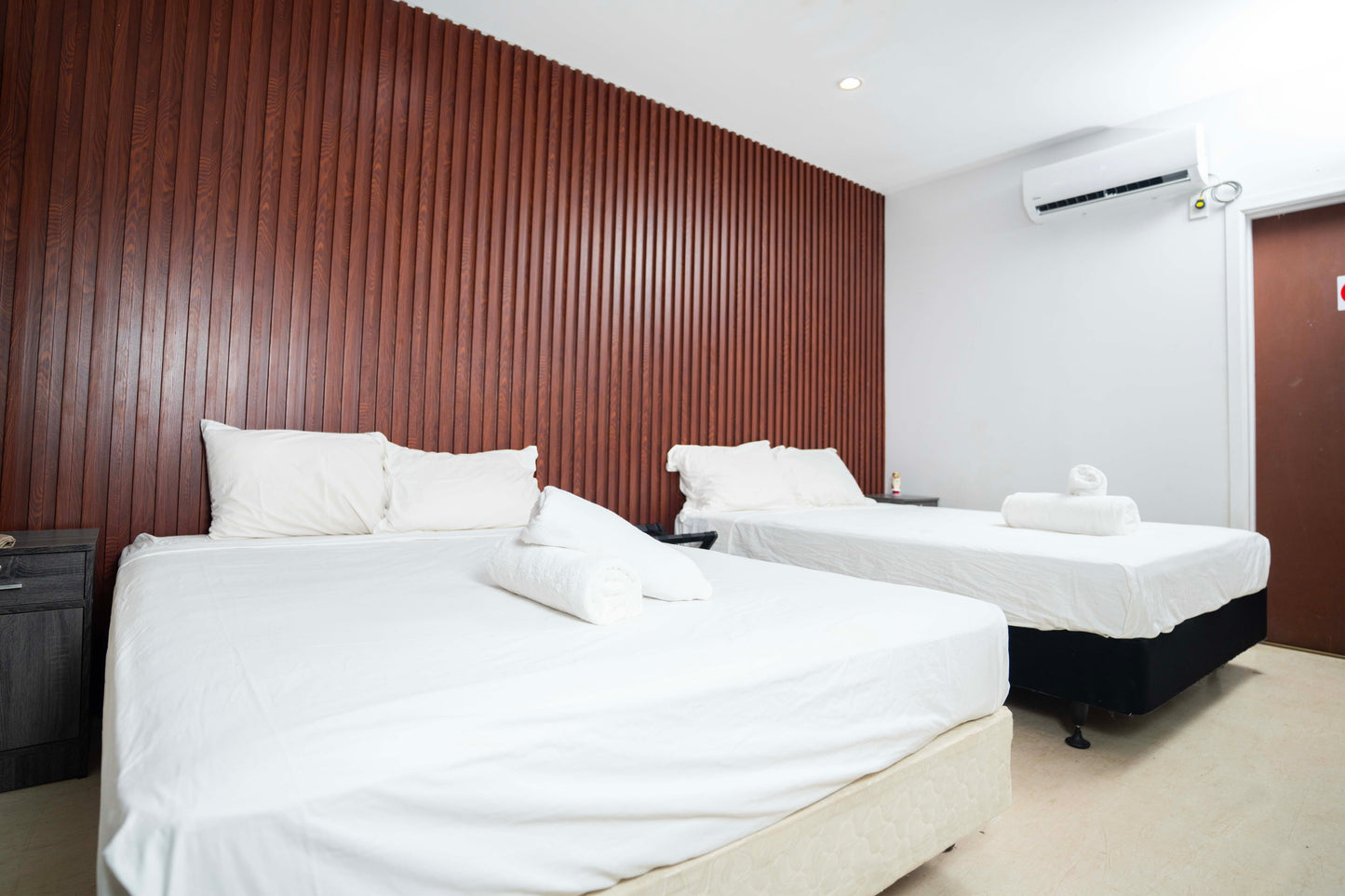 Deluxe Room with Private Bathroom, Pool View