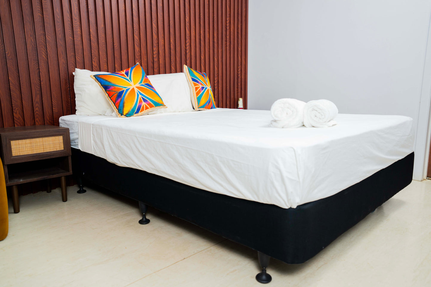 Standard Single Room with Private Shower, Pool View