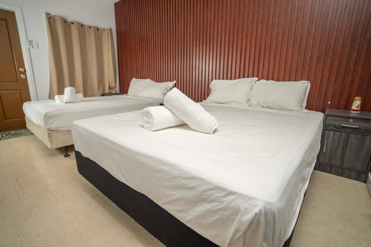 Deluxe Room with Private Bathroom, Pool View