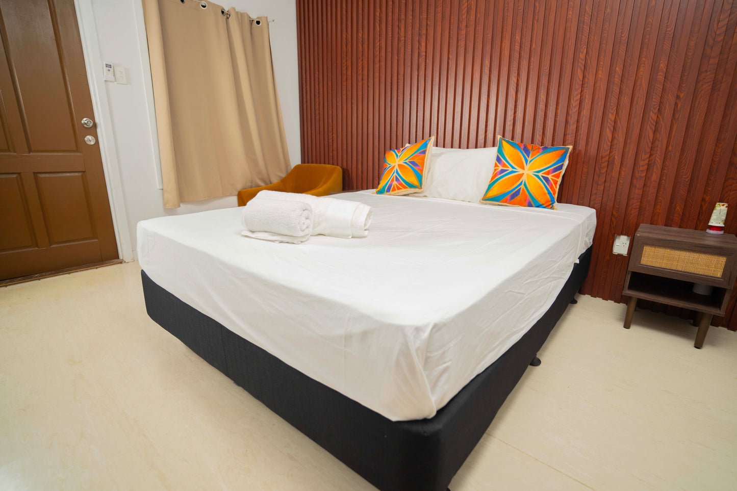 Standard Single Room with Private Shower, Pool View