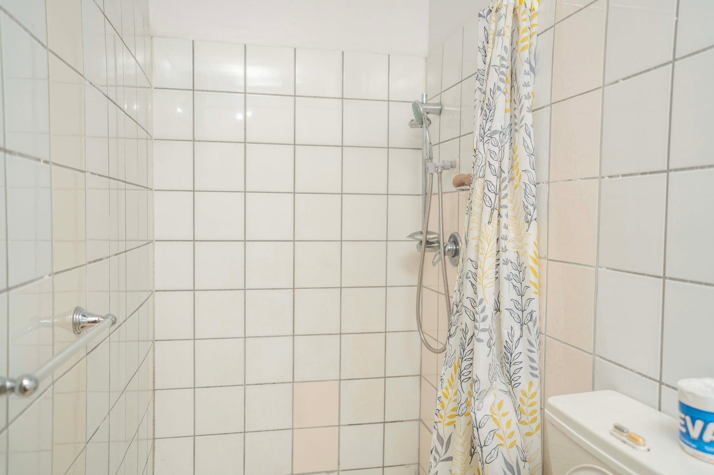 Deluxe Room with Private Bathroom, Pool View